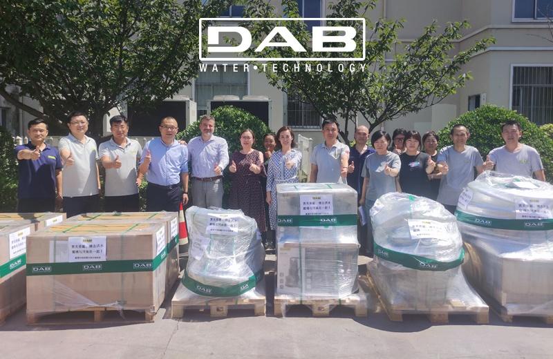 DAB_China_bomba_agua_solidaridad